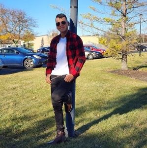 Meet your Posher, Yelmer josé